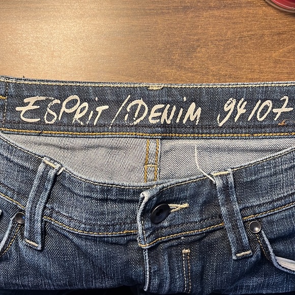Esprit 94107 Denim Capris Pant, Cuffs on legs, size 8, Blue - Picture 5 of 9